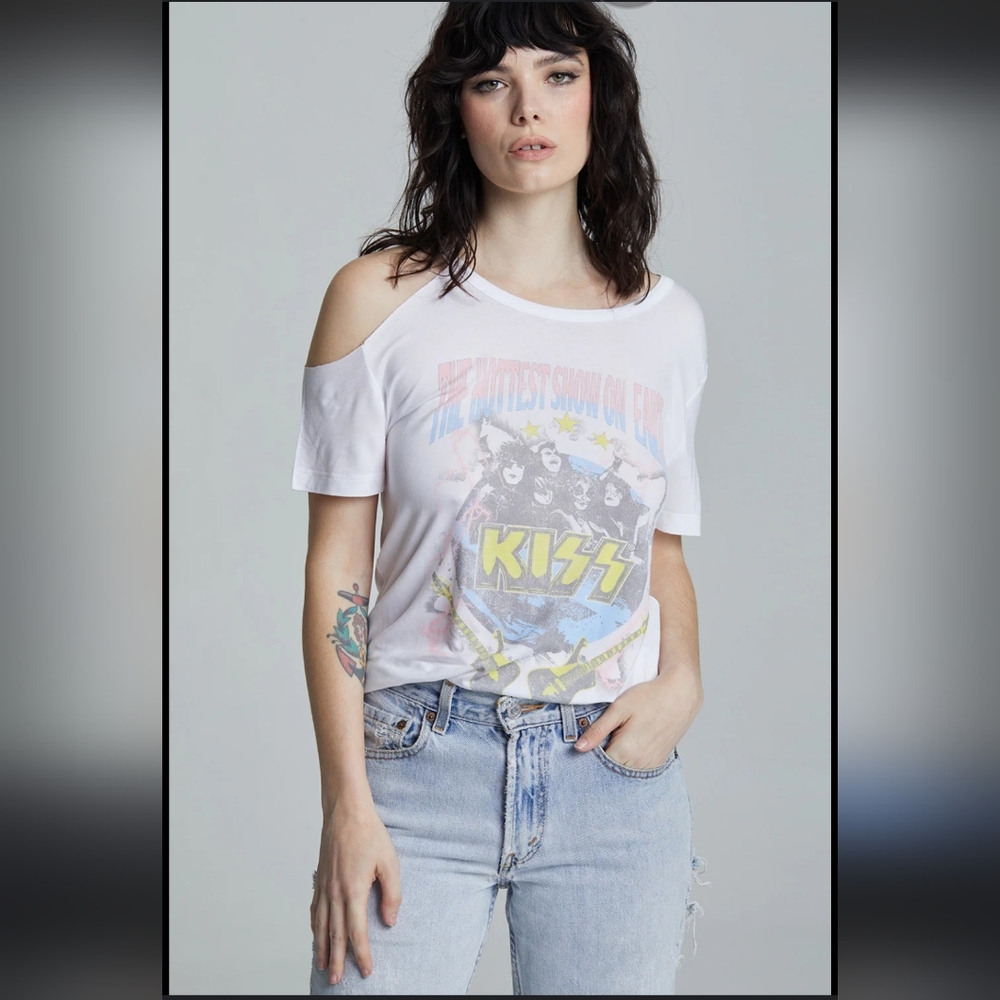 NWT Kiss the Hottest Show On Earth Cold Shoulder Tee